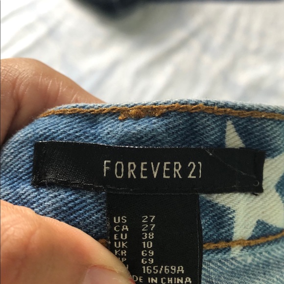 🦋Star pattern high waisted denim short🦋 - Picture 3 of 3